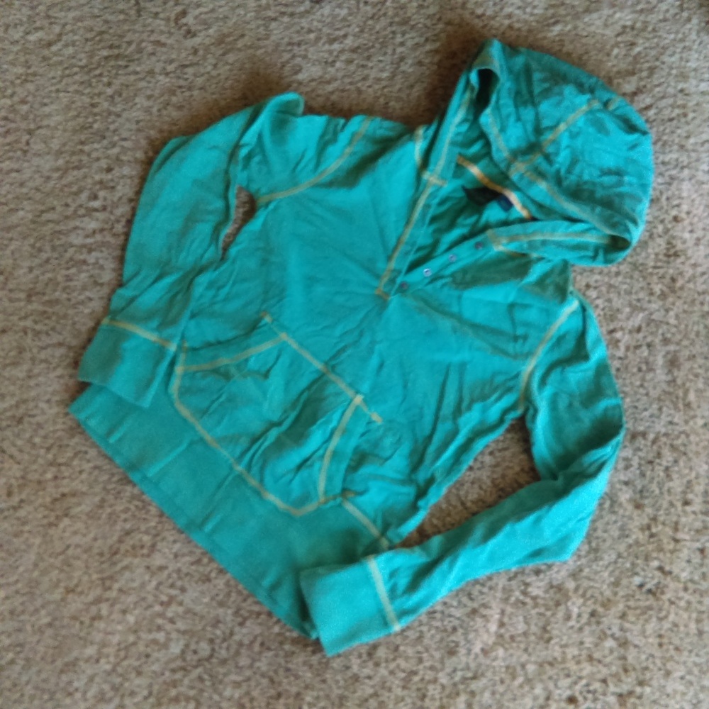 Girls green hooded shirt